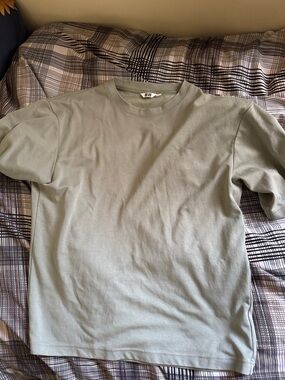 Uniqlo Airism Tshirt